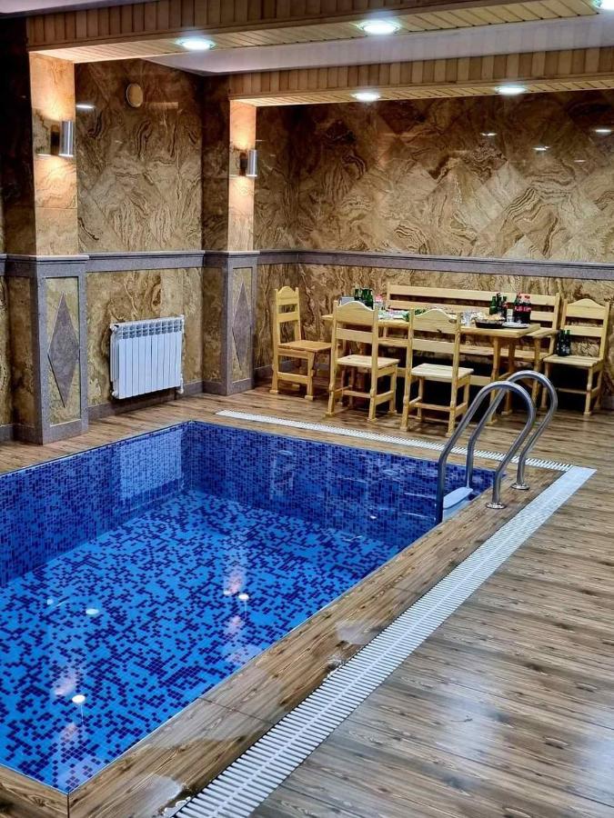 Rubin Hotel Горис Екстериор снимка
