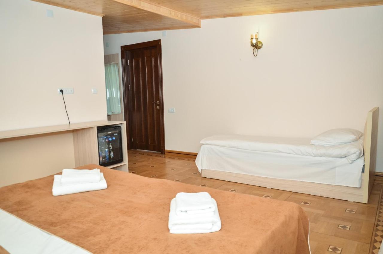 Rubin Hotel Горис Екстериор снимка
